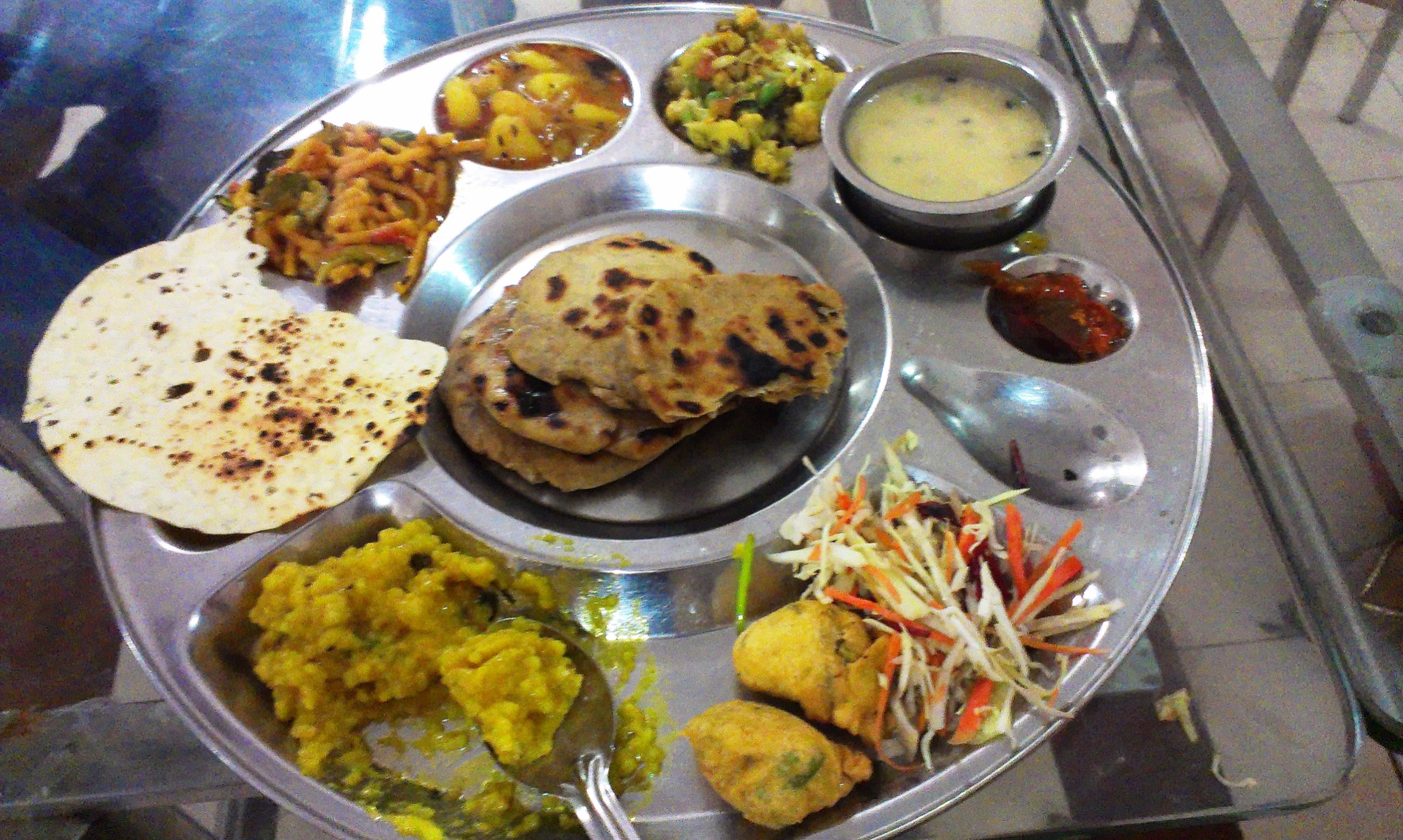 Cuisine And Restaurant – Saputara Hills