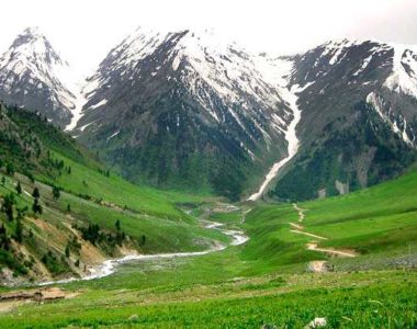 Top 10 Popular Hill Stations During Spring In India