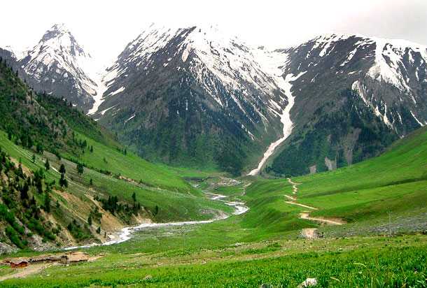 Gulmarg Hills – Jammu And Kashmir